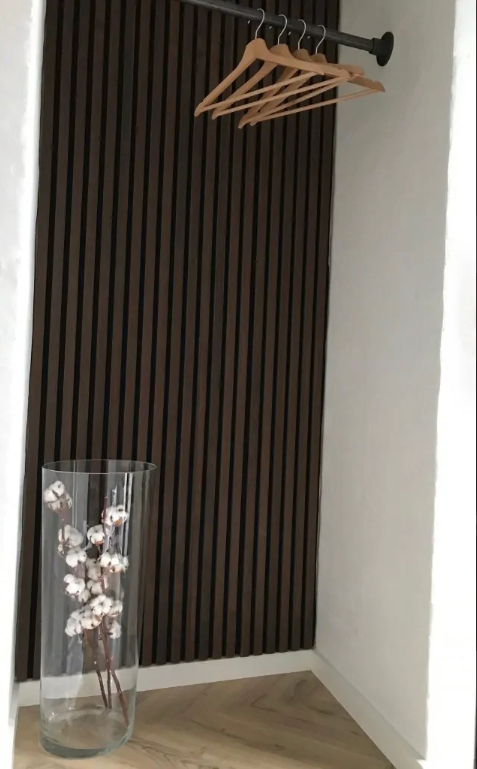 Räuchereiche, Garderobe